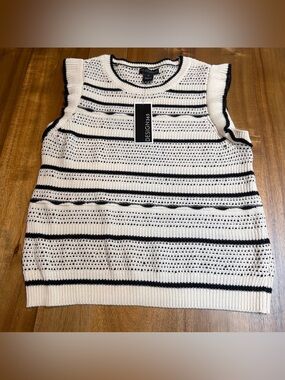 NWT Design 365 Black & White Striped Crochet Knit Sweater Vest Tank M